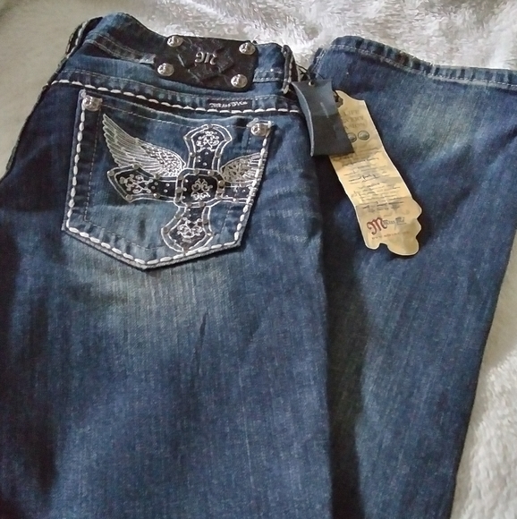 Miss Me jeans - Picture 2 of 3